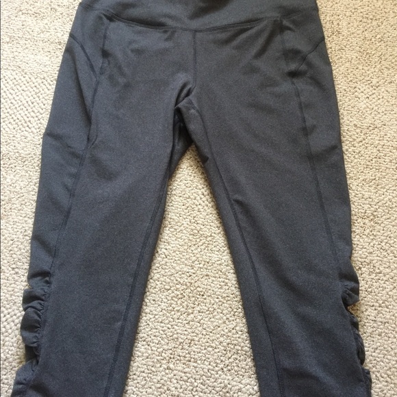 BNWOT TEK GEAR capri leggings - Picture 2 of 5